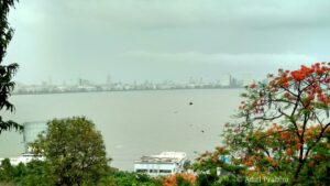 Read more about the article Walkeshwar: Serene Kashi of Mumbai