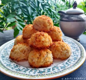 Read more about the article Easy Keto-Friendly Coconut Macaroons Recipe
